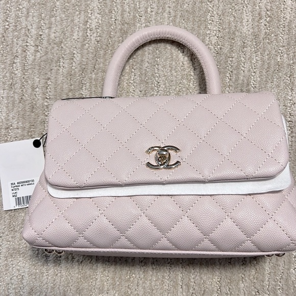 RARE 20A 2020 Chanel lilac mini coco handle pink shoulder bag - Picture 1 of 15